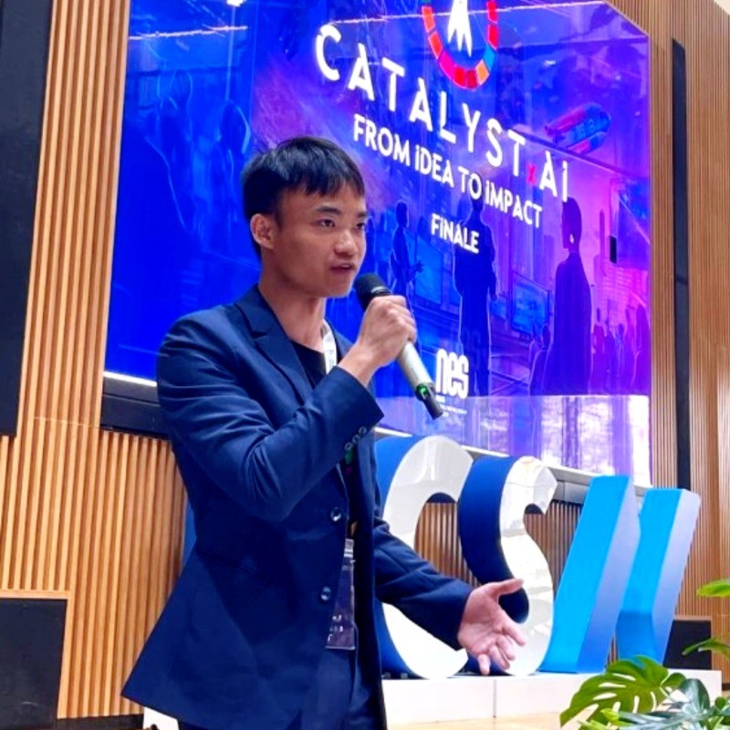 Yan Chung Display Picture